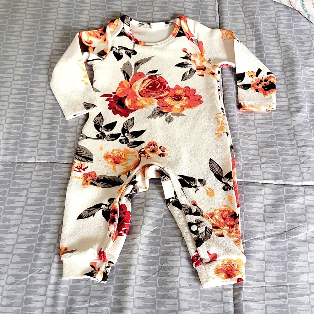 SHEIN Baby Girl Sleep & Play